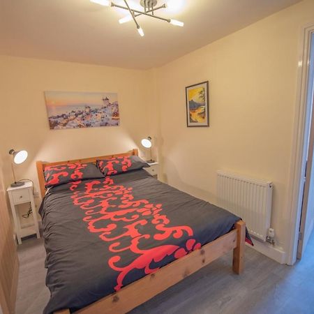 Modern Apartment In Town Centre Skipton Bagian luar foto